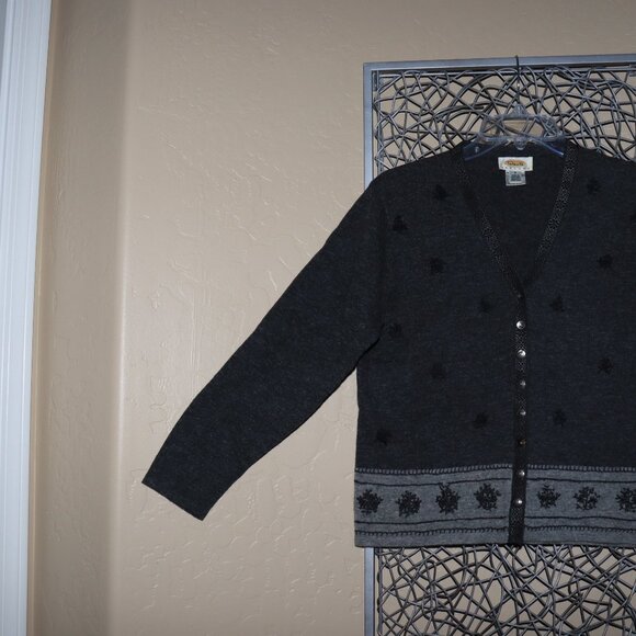 Talbots Petits 100% Lambswool Charcoal Cardigan. - Picture 3 of 5